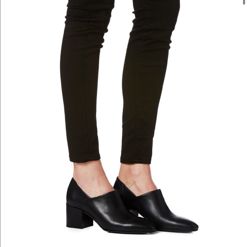 Aquatalia Tassia Booties Size 5